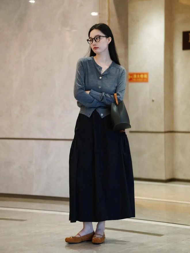 ！这3双怎么搭配都好看！“薄底鞋”今年秋