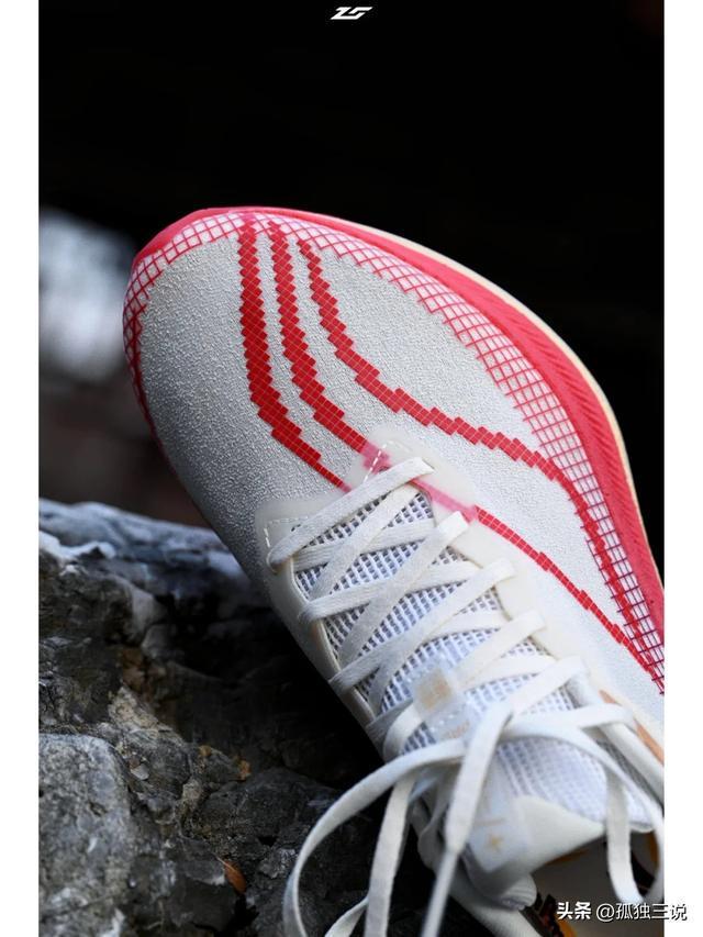 的10双运动鞋国货霸榜了！碾压耐克阿迪！今年卖最火(图9)